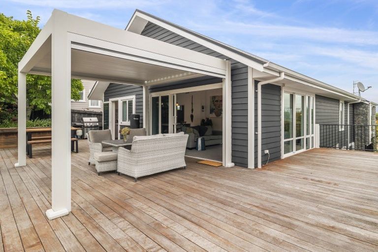 Photo of property in 70 Chesham Avenue, Waipahihi, Taupo, 3330