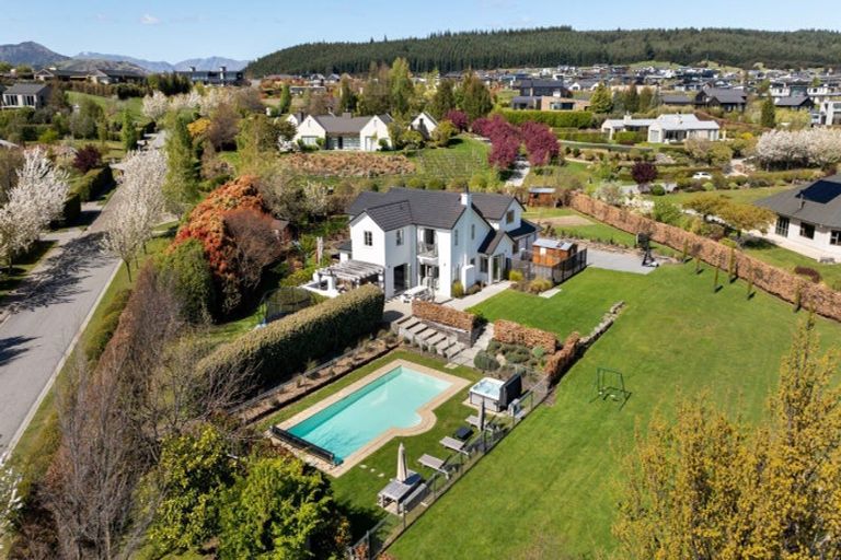 Photo of property in 49 Ridgecrest, Wanaka, 9305