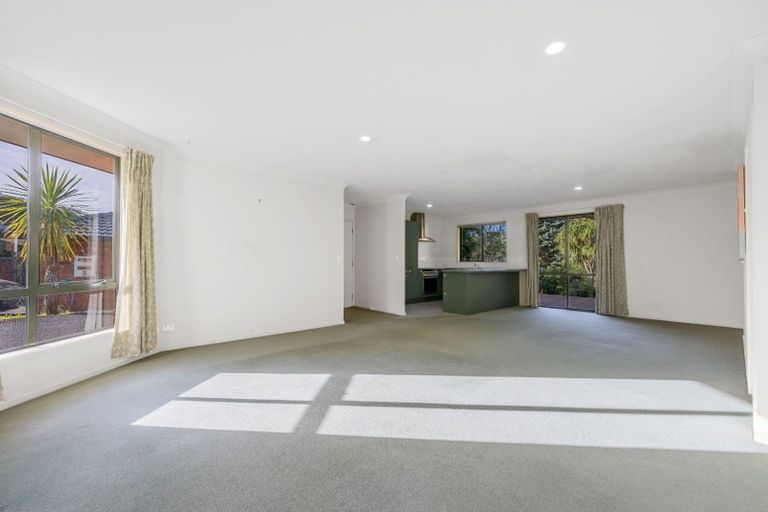 Photo of property in 11 Fresil Lane, Massey, Auckland, 0614