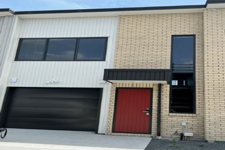 Photo of property in 6 Maumahara Way, Papatoetoe, Auckland, 2025