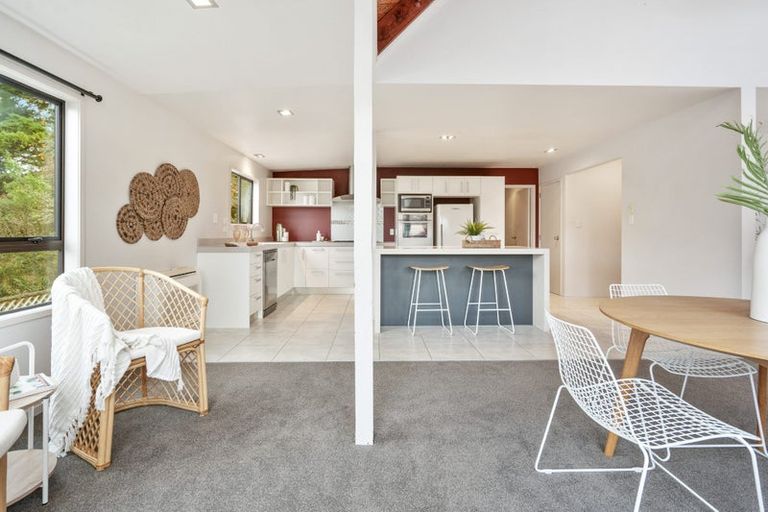 Photo of property in 5 Tieke Place, Horahora, Whangarei, 0110