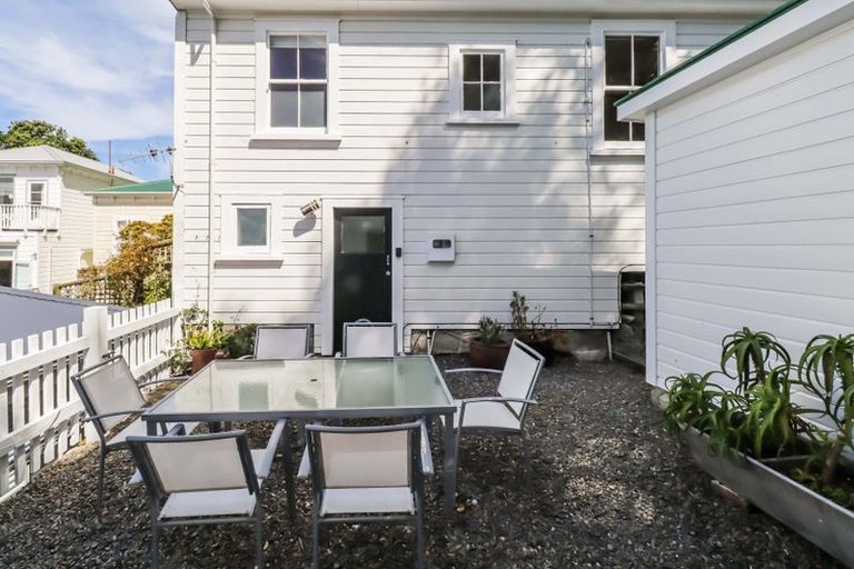 Photo of property in 21 Saint Mary Street, Thorndon, Wellington, 6011