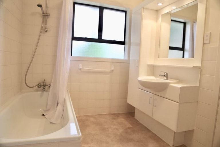 Photo of property in 3/6 Pencarrow Avenue, Mount Eden, Auckland, 1024