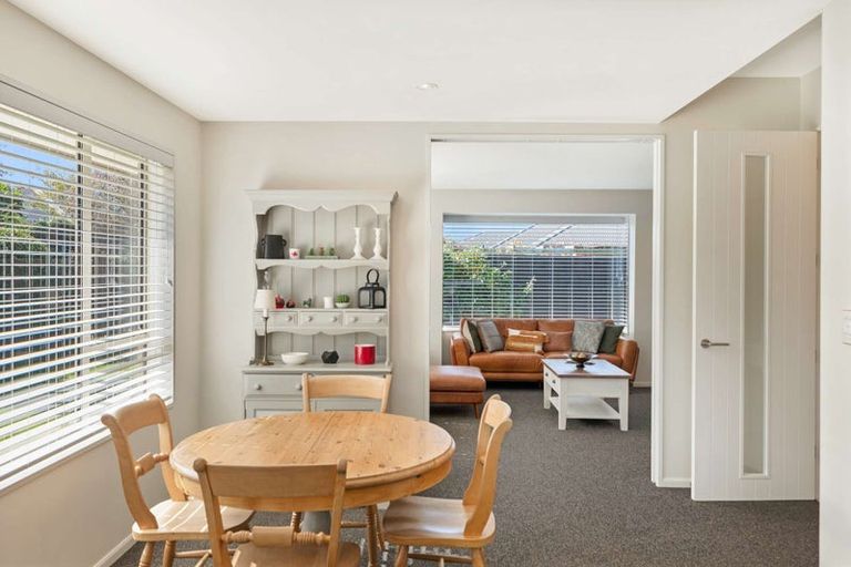 Photo of property in 73 Sequoia Way, Rangiora, 7400