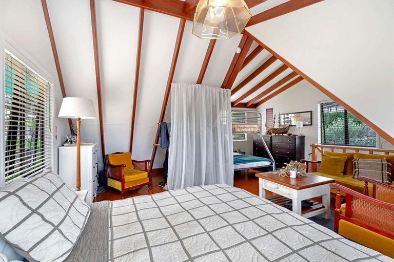 Photo of property in 15 Rabbit Way, Whitianga, 3510