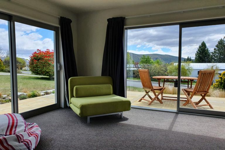 Photo of property in 5 Esther Hope Street, Lake Tekapo, 7999
