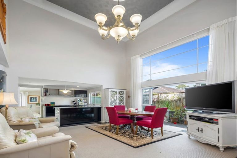 Photo of property in 13 Kunzea Place, Greenhithe, Auckland, 0632