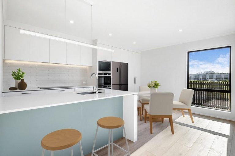 Photo of property in 12 Rauawa Lane, Hobsonville, 0616