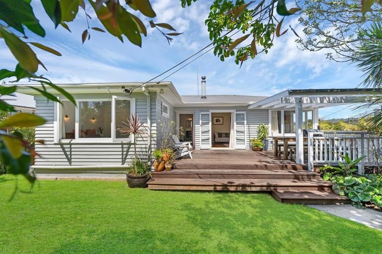 Photo of property in 60 Mcentee Road, Waitakere, Auckland, 0816