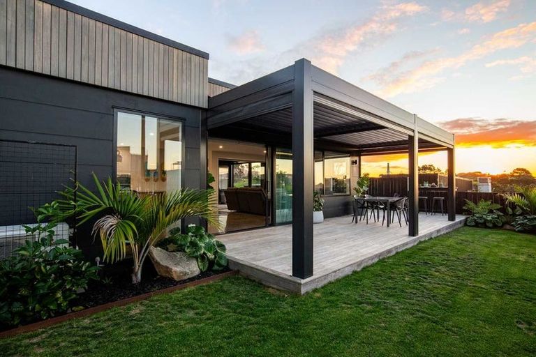 Photo of property in 4 Omahina Street, Raglan, 3225