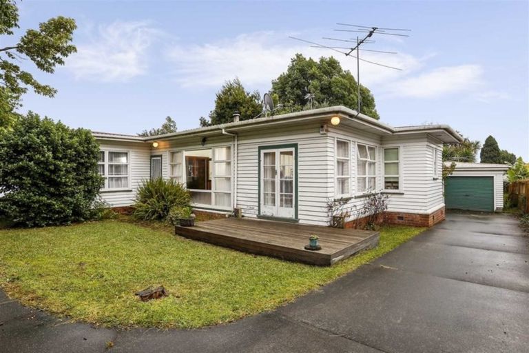 Photo of property in 18 Woolfield Road, Papatoetoe, Auckland, 2025