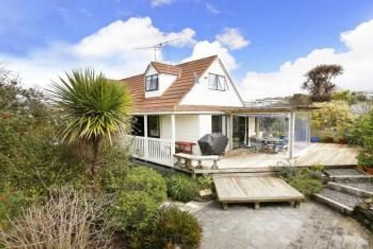 Photo of property in 25 Tamatea Drive, Snells Beach, 0920