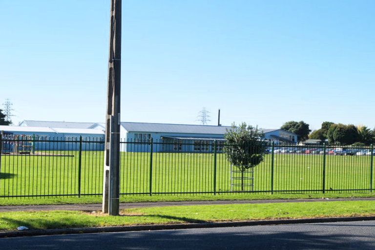 Photo of property in 23 Yates Road, Mangere East, Auckland, 2024