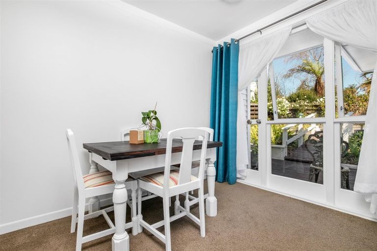 Photo of property in 3 Hamilton Drive, Waiuku, 2123