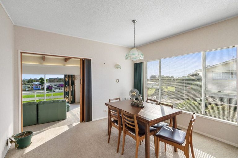 Photo of property in 32 Lancaster Street, Levin, 5510