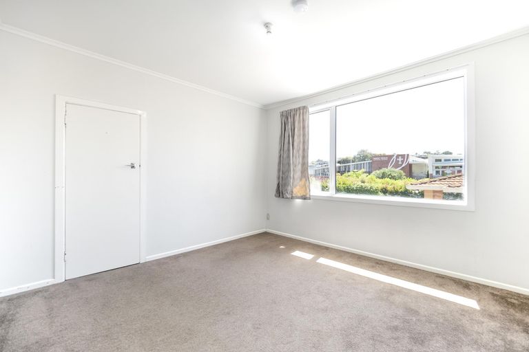 Photo of property in 36 Whitmore Road, Mount Roskill, Auckland, 1041