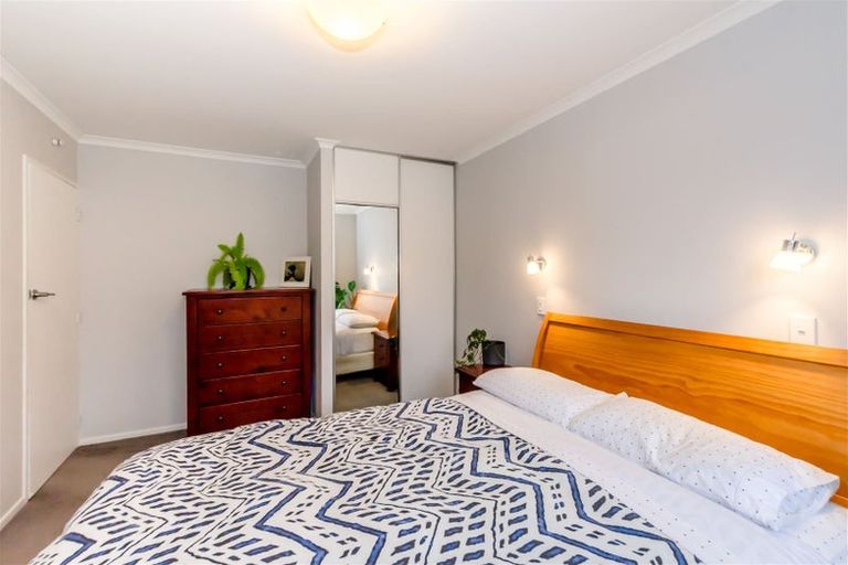 Photo of property in 9a Belvedere Avenue, Waikanae, 5036