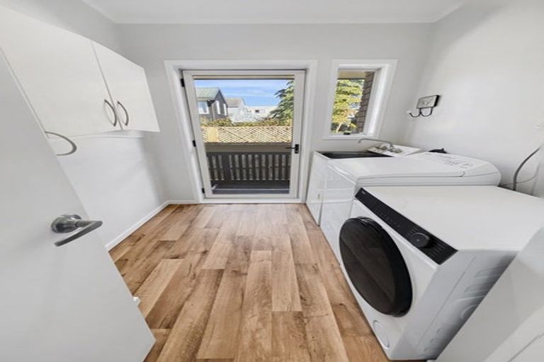 Photo of property in 1/6 Belmont Terrace, Milford, Auckland, 0620