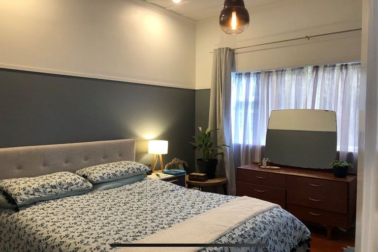 Photo of property in 2 Blacks Road, Greenhithe, Auckland, 0632