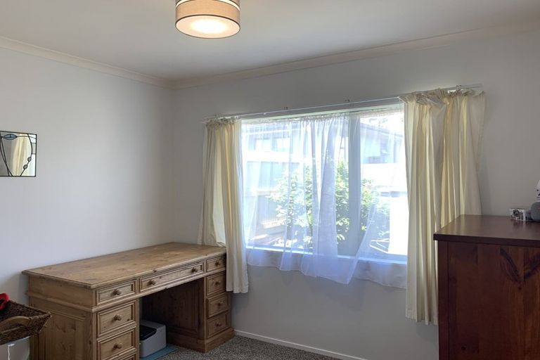 Photo of property in 28 Bellevue Road, Brookfield, Tauranga, 3110