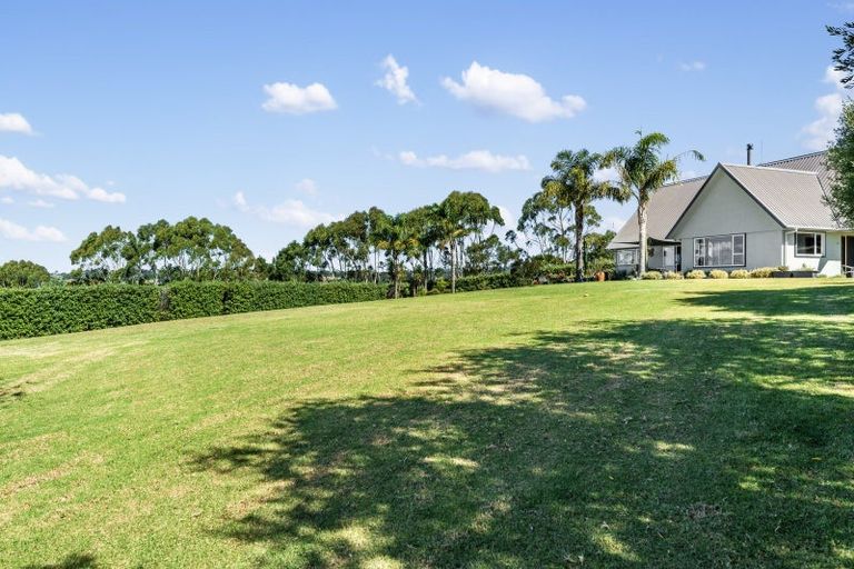 Photo of property in 221 Amreins Road, Taupaki, Henderson, 0782