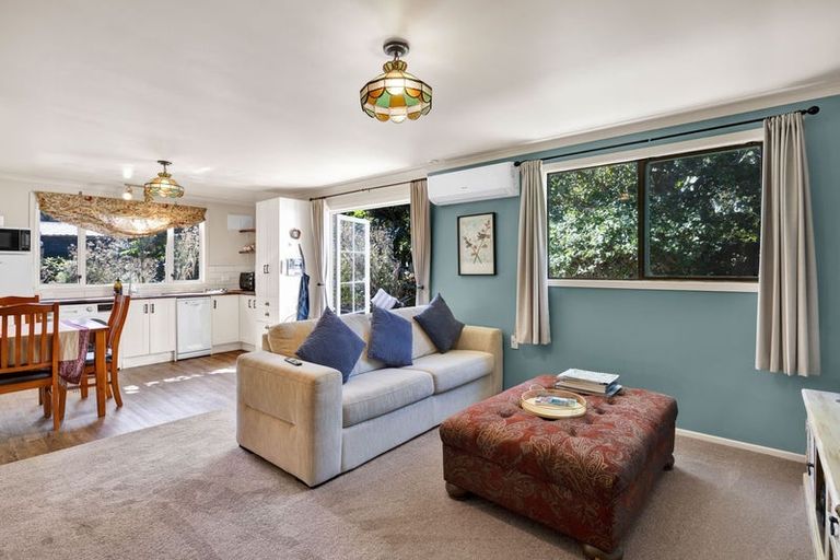 Photo of property in 23 Gibson Place, Patea, 4520