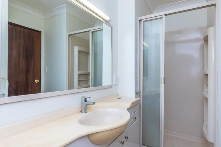 Photo of property in 13 Bellbird Rise, Murrays Bay, Auckland, 0630