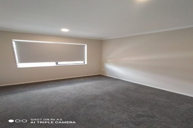 Photo of property in 30 Combat Street, Papakura, 2110