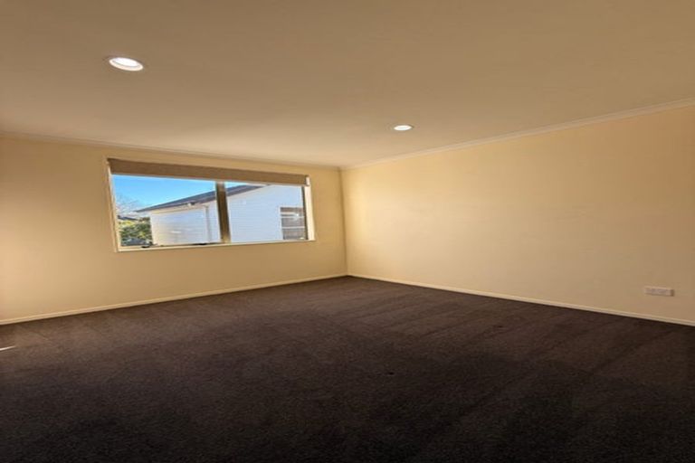Photo of property in 8 Reins Road, Takanini, 2112