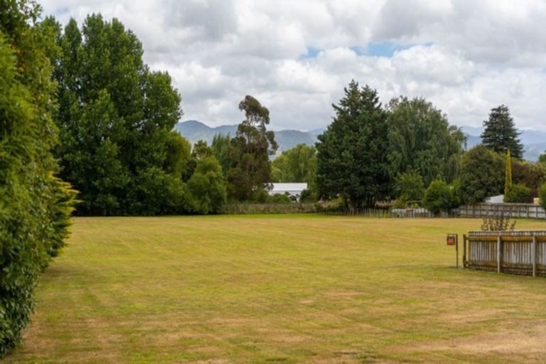 Photo of property in 11 Rexwood Estate, Carterton, 5713