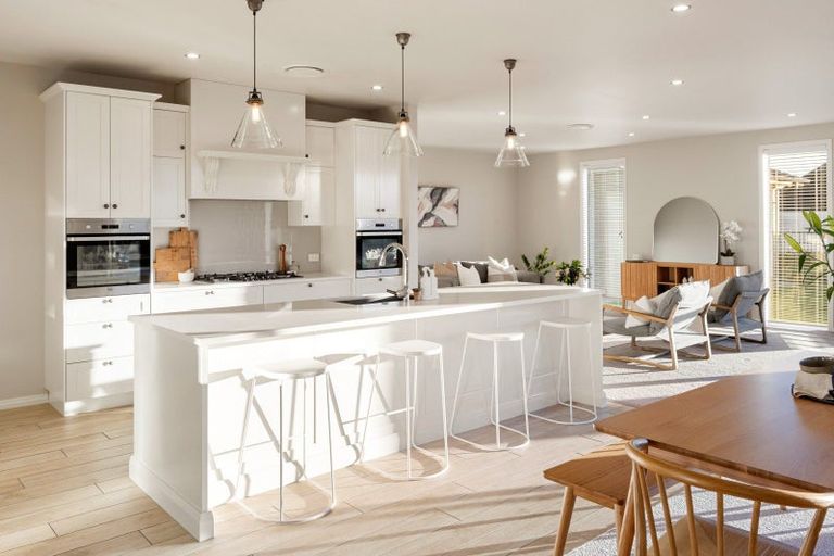 Photo of property in 129 Saint Kilda Road, Cambridge, 3434