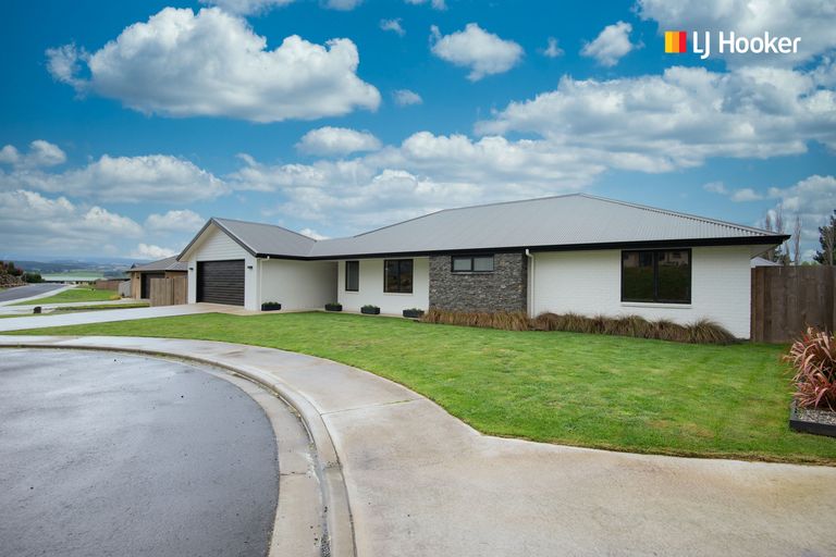 Photo of property in 17 Mallard Drive, Waihola, Milton, 9073