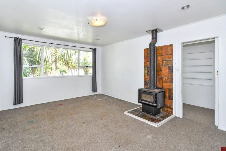 Photo of property in 12 Damian Way, Weymouth, Auckland, 2103