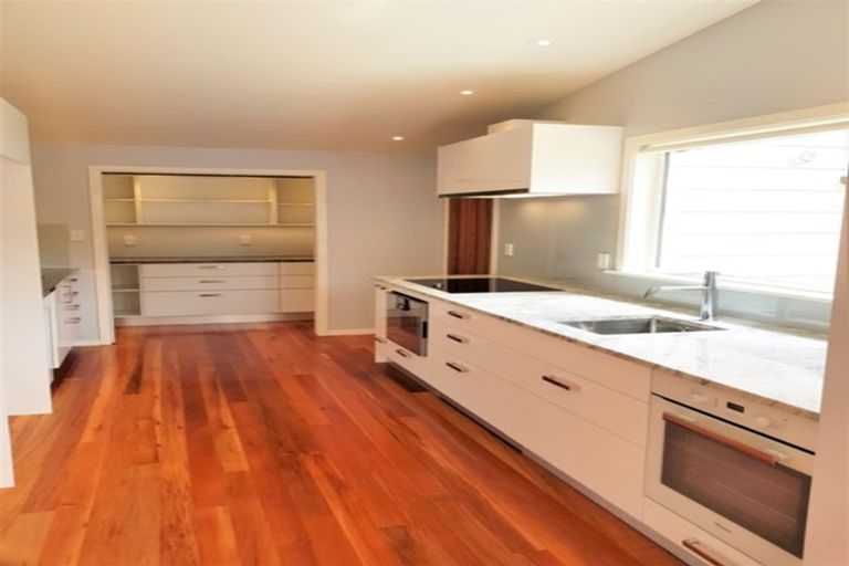 Photo of property in 128 Derwent Street, Island Bay, Wellington, 6023