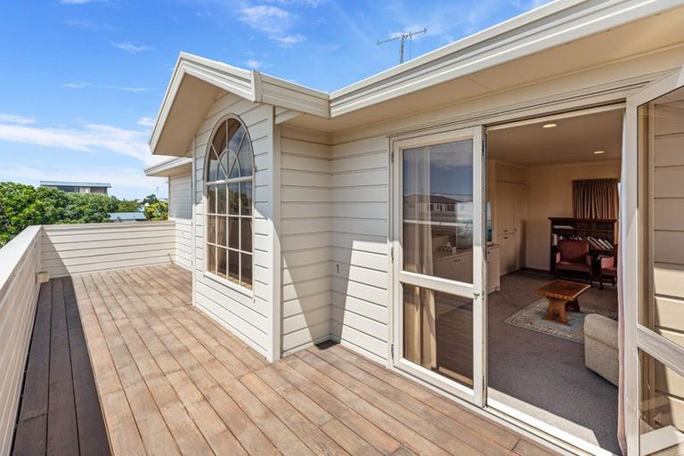 Photo of property in 380 Oceanbeach Road, Mount Maunganui, 3116