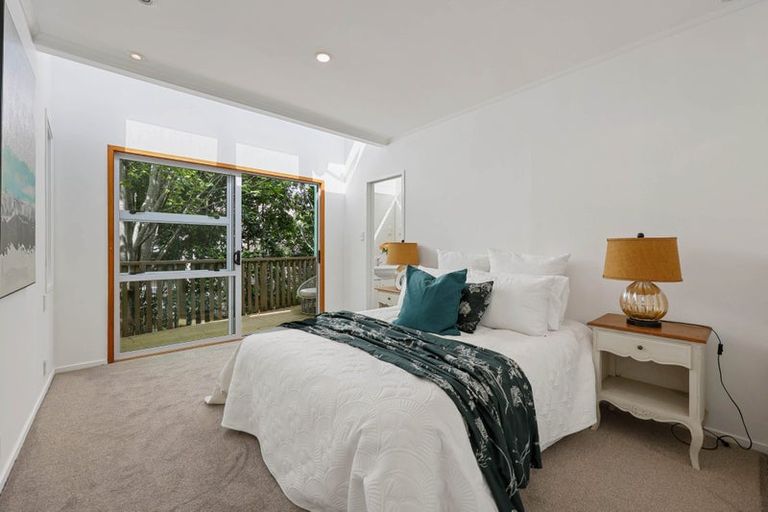 Photo of property in 13 Seymour Road, Mellons Bay, Auckland, 2014