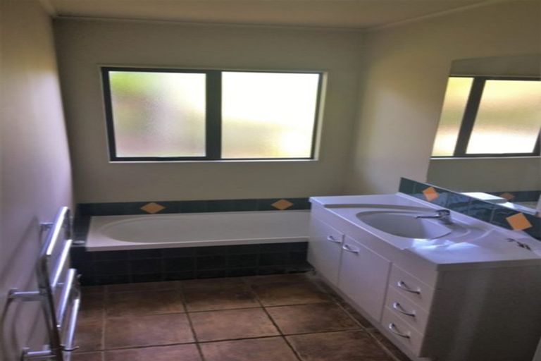 Photo of property in 39 Rarere Terrace, Kerikeri, 0230