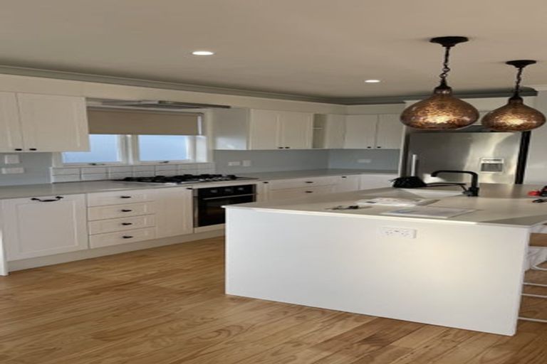 Photo of property in 20 Glendene Avenue, Glendene, Auckland, 0602