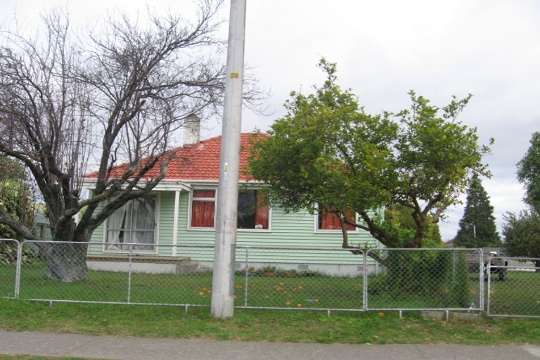 Photo of property in 2 Hammond Road, Taradale, Napier, 4112