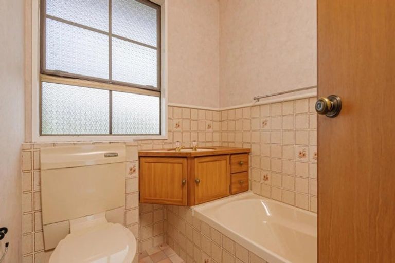 Photo of property in 83 Oroua Road, Kairanga, Palmerston North, 4475