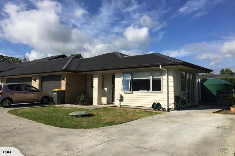 Photo of property in 23 Crabb Fields Lane, Riverhead, 0820