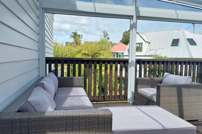 Photo of property in 8/10 Rimu Street, New Lynn, Auckland, 0600