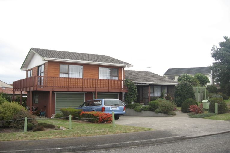 Photo of property in 7 Pohutukawa Crescent, Raumati Beach, Paraparaumu, 5032