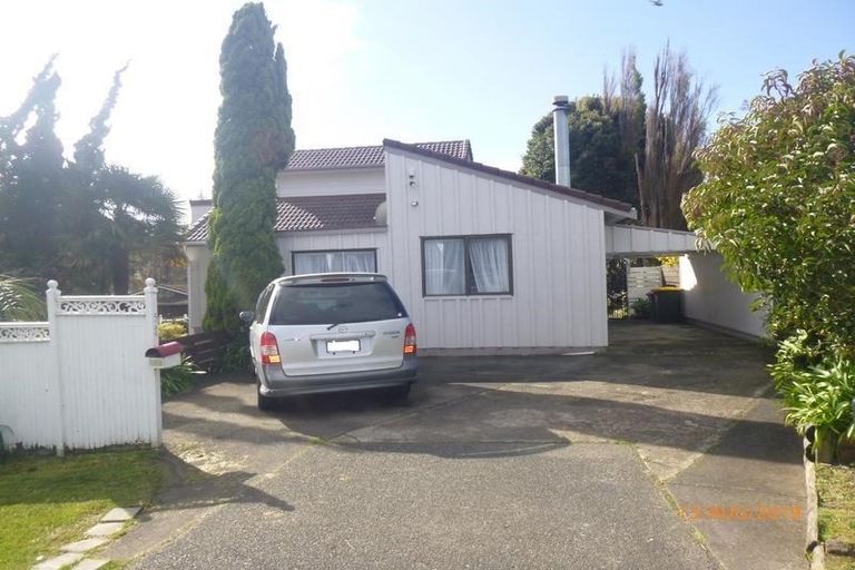 Photo of property in 569 Swanson Road, Ranui, Auckland, 0612
