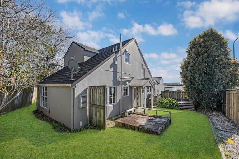 Photo of property in 2/163 Whitford Road, Somerville, Auckland, 2014