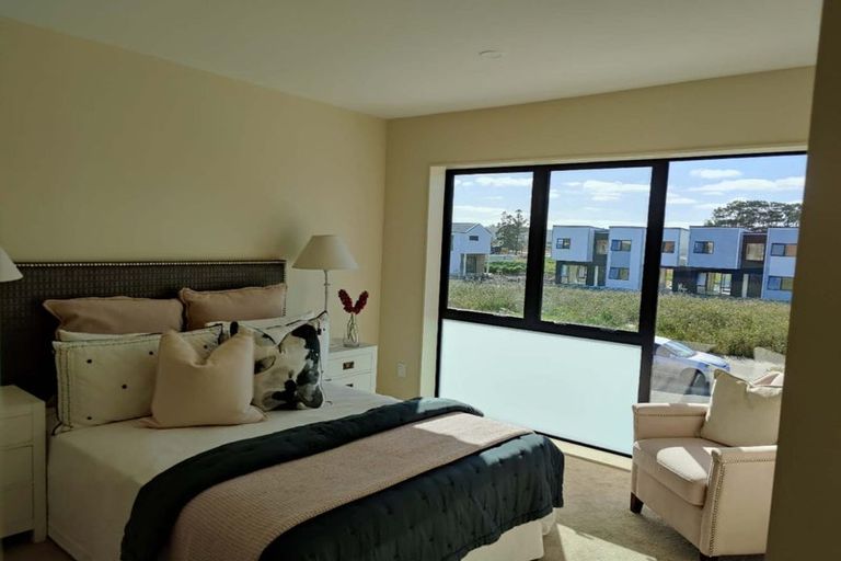 Photo of property in 62 Joshua Carder Drive, Hobsonville, Auckland, 0616