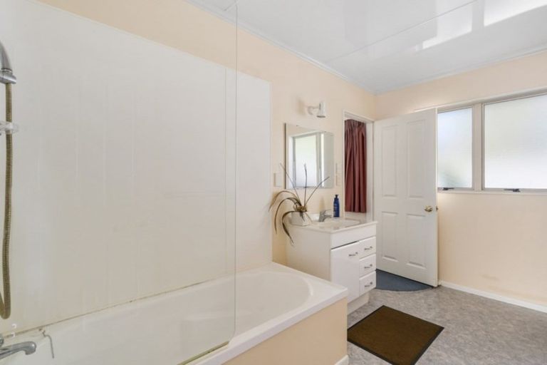 Photo of property in 7 Cole Lane, Milson, Palmerston North, 4414