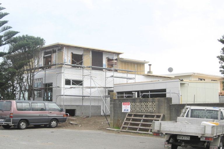 Photo of property in 82b The Esplanade, Raumati South, Paraparaumu, 5032