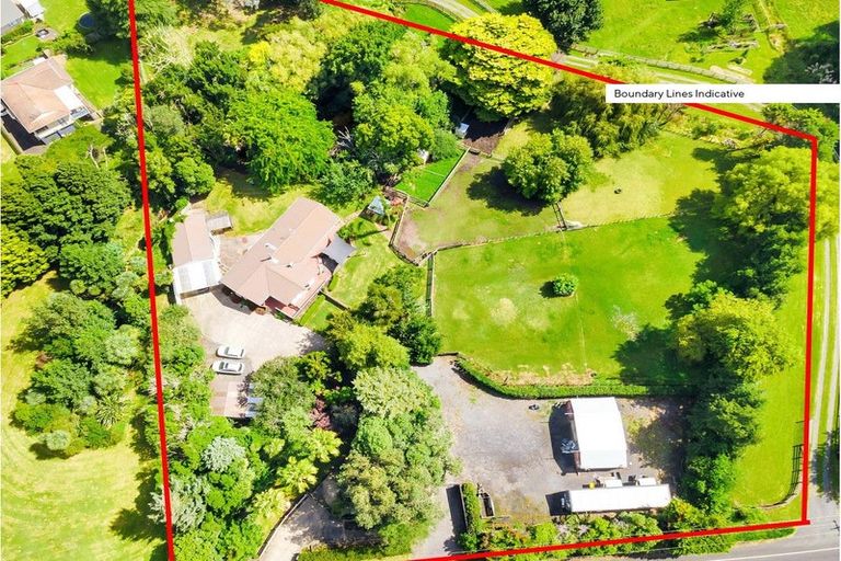 Photo of property in 3 Awhitu Road, Waiuku, 2683