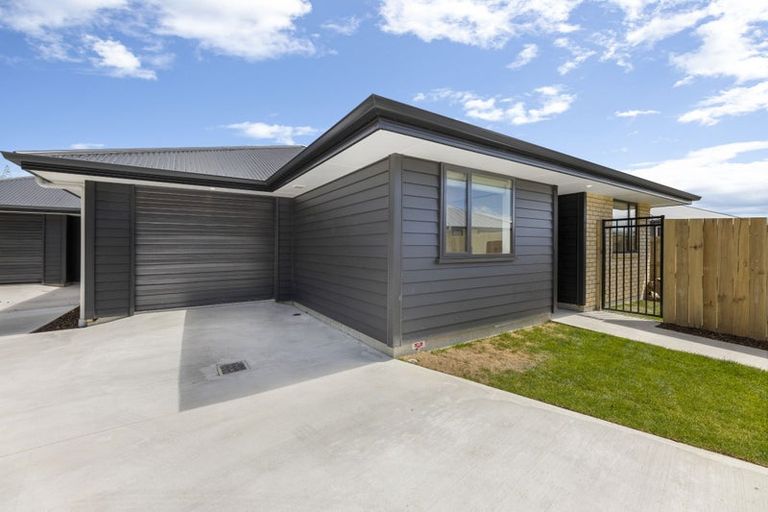 Photo of property in 100 Hagart-alexander Drive, Mosgiel, 9024